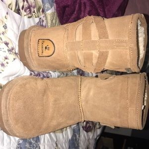 Bear paw boots size 7